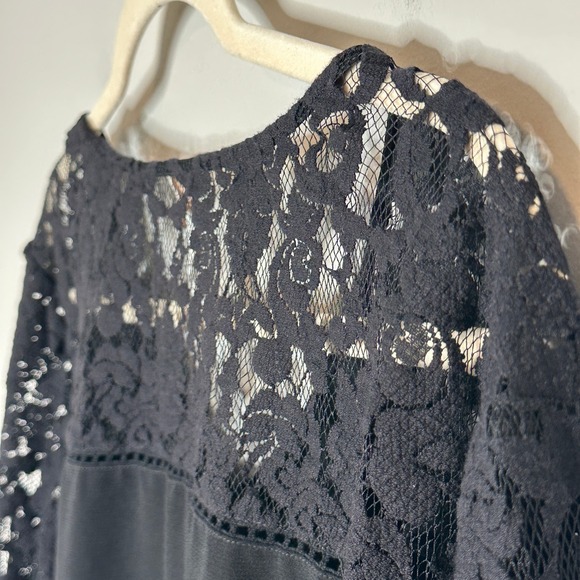 Chicos Black Lace Bell Sleeve V Neck Blouse Top Size 3‎ US XL Womens Elegant - Picture 13 of 14